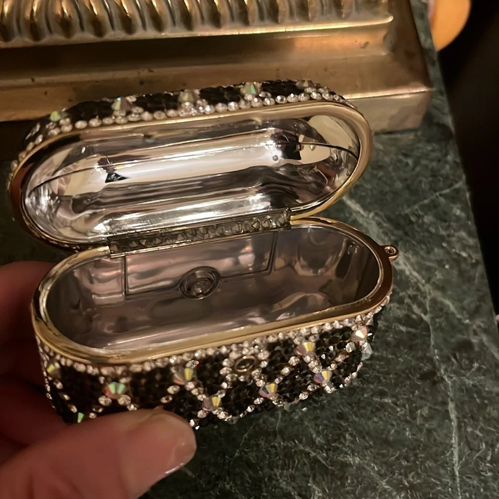 AirPod Pro bling case - Picture 2 of 5